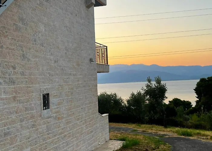 Semesterbostad Asproneri Elements - Sea View *